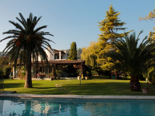 Chambres d'hôtes de charme , Le Clos Saint-Paul, colle sur loup 06480