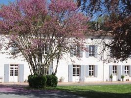 Chambres d'hôtes de charme , Le Clos de la Garenne, puyravault 17700