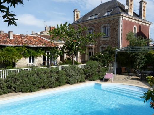 Chambres d'hôtes de charme , La Villa des Roses, lucon 85400